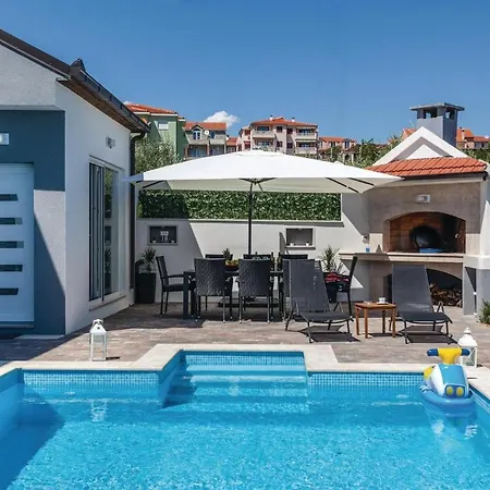 Three-bedroom In Split